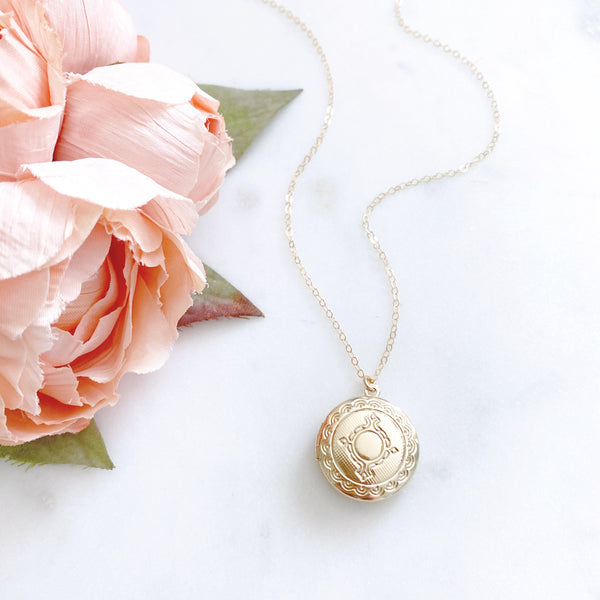 Gold Locket Necklace, Locket Necklace for Photo, Christmas Gift for Mom from Daughter,  VIOLET
