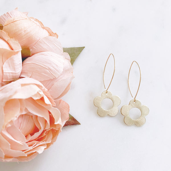 Daisy Earrings, Flower Earrings, Gold Dangle Earrings, Best Friend Birthday Gifts, DAISY