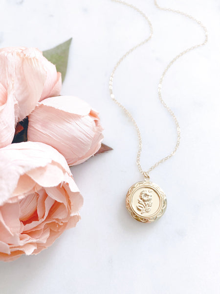 Gold Locket Necklace, Locket Necklace for Photo, Christmas Gift for Mom from Daughter, CAMELLIA